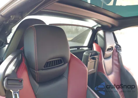 2017 Mercedes-Benz Slc 300 z USA, uszkodzony, nr VIN WDDPK3JA9HF128298